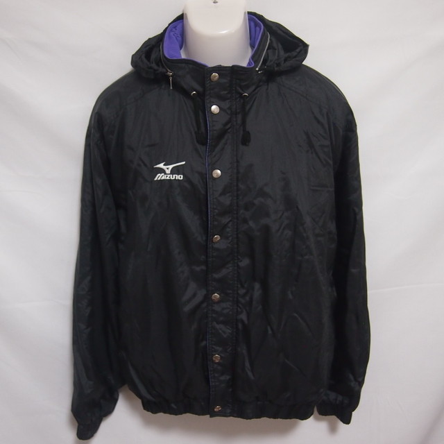 古着 メンズo相当 Mizuno ミズノ 中綿 ウインドブレーカージャケット フルジップ ボタン フード収納 防寒 ブラック スポーツウェア シューズの古着屋 リサイクルスポーツ