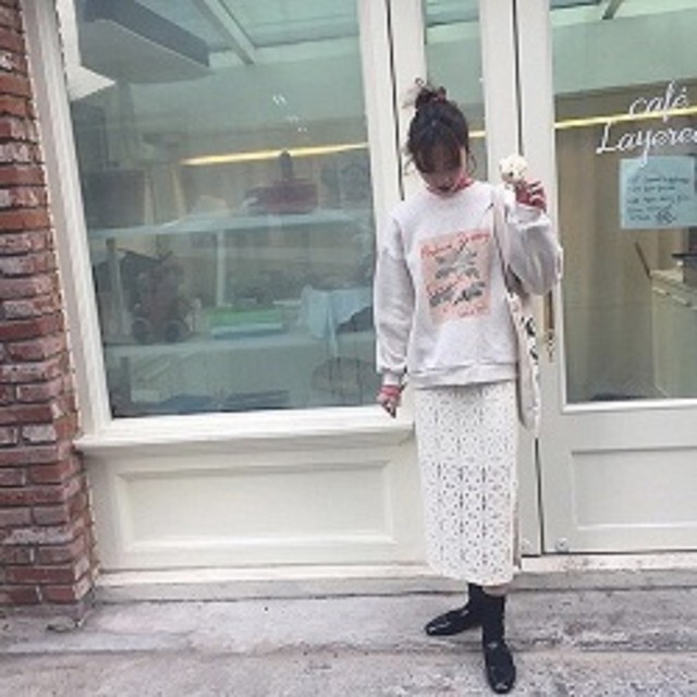 トレーナー レトロ風イラスト ヴィンテージ風イラスト ラウンドネック ゆったり 体型カバー 春秋冬 韓国 オルチャンファッション レディースファッション 可愛い 大きめ 通学 おでかけ 女子会 デート 散歩 ダークグレー ライトグレー Officewalaa オフィスワラア