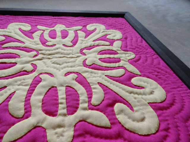 額入りハワイアンキルトタペストリー ホヌ Peaceful Smile