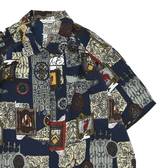 Antique design pattern polyester shirt