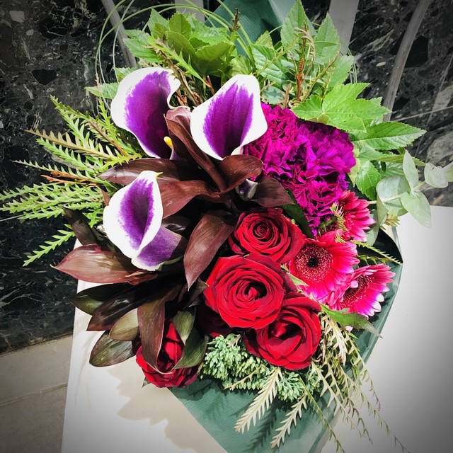 デザイナーズブーケ Tansei Mサイズ 花束 Hana To Midori 花とみどり