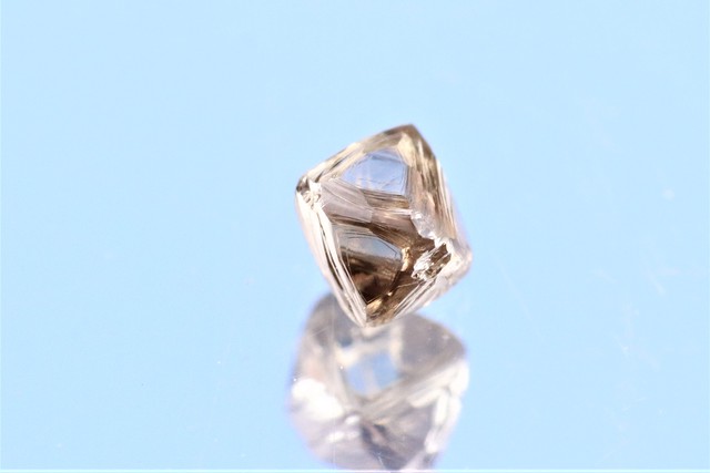 「ソーヤブル」原石 〇天然ダイヤモンド 〇ブラウン 〇0.23ct