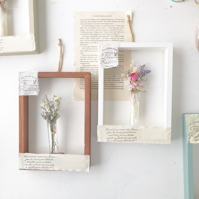 ドライフラワー付き アンティークフレーム Flower Rabbit