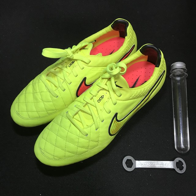 極美品 ティエンポレジェンド5 Sg Pro 25 5cm Soccershoes