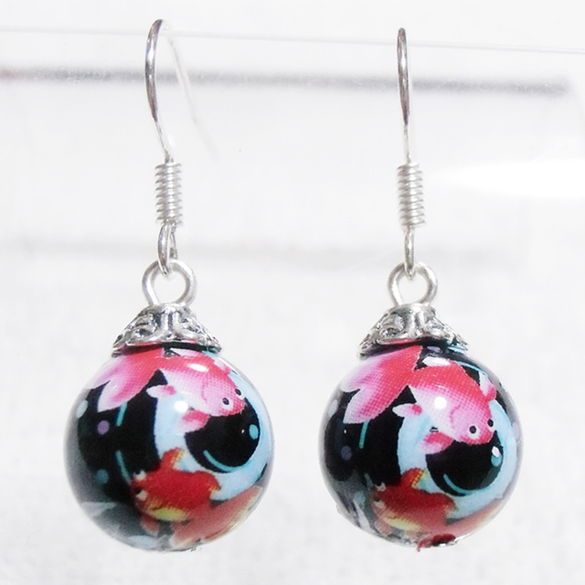 ☆数量限定再入荷☆【金運・成功・商売繁盛】天然石 ブラックオニキス 金魚ピアス(12mm)