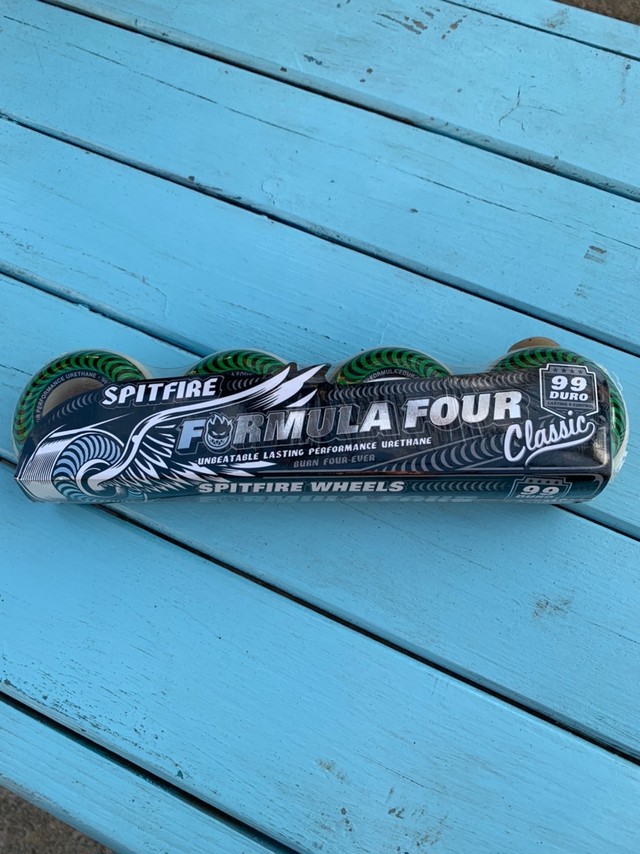 Spitfire スピットファイア Formula 4 Classic Green フォーマル 4 クラシック グリーン スケボー スケートボード スケボーウィール Skateboard Wheels 52mm 99a Set Of 4 By Spitfire Cccsurfsk8shop