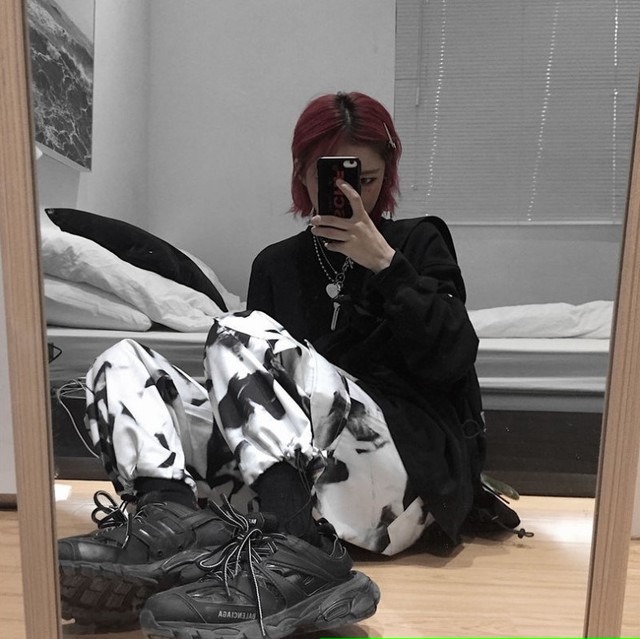 カーゴパンツ タイダイ モノクロ 韓国ファッション ダンス衣装 Pop ズボン ボトムス メンズ レディース ユニセックス 男女兼用 ファッション ヒップホップ ワイドパンツ ダンス ワイド パンツ ウエストゴム ウエスト イベント モノトーン Aio Online Store