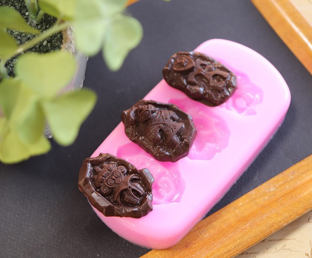 手作りチョコを楽しもう リアル土器 土偶が作れるシリコン製チョコレート型で素敵なバレンタインを Do Goods ドゥグーズ