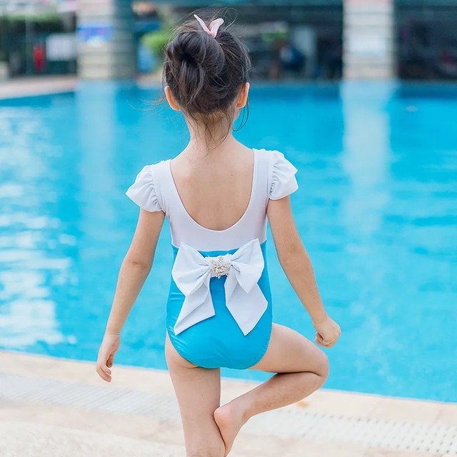 在庫限り 目立つ かわいい 4点セット エルサ風水着 ワンピース水着 ビキニ キッズ 女子 インポート子ども服 Hikari