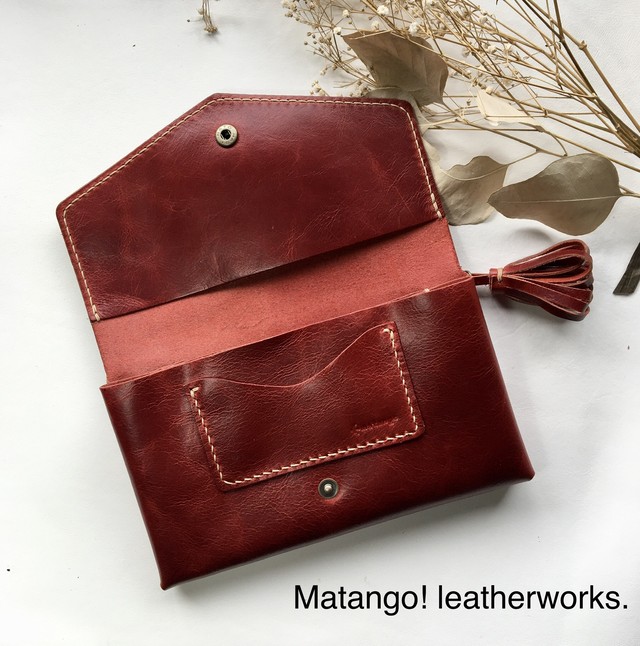 再販数量限定 ボルドー 上品 2way レザー クラッチバッグ タッセル付き チェーン取り外し可能 本革 レザークラフト ミニマム 真鍮ボタン 赤 Matango Leatherworks