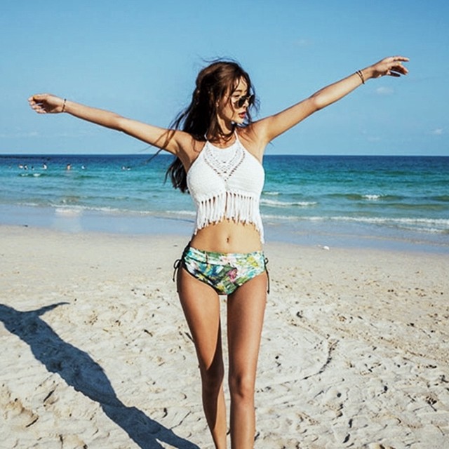 タンキニ クロシェトップ フリンジ 花柄 ホルターネック ニット編み ビスチェ タイサイド かぎ針編み セレブ 水着 大人 レディース デート M L Xl 海 プール リゾート セクシー水着 ママ水着 取寄 発送目安14 21日営業日 Laff Store 会社情報 納期の確認を