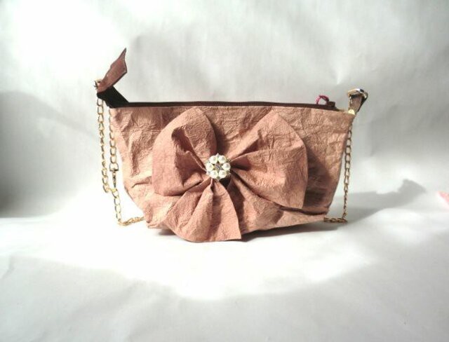 B品めちゃ軽98 紙 のポシェット ミニショルダーバッグスマホ携帯鍵お財布お散歩サコッシュミニバッグパーティーバッグ Angle