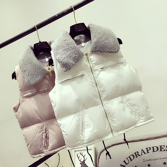 ダウンベスト ファーベスト レディース ベスト アウター 無地 ファー カジュアル フード付き ショート丈 韓国 オルチャン 韓国ファッション 新作 秋冬 秋 冬 3colors Ut 446 Musubi Me 韓国 オルチャン レディースファッションのお店