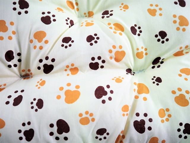 新作 Ma28 Ma29 Ma30 ベッド Xlサイズ マット イエロー カフェオレ ブラウン 犬 猫 ペット 布団 足跡 肉球 フットスタンプ 黄 イチゴ ストロベリー 薄茶 茶 Moana