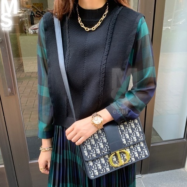 ニットベスト チェック柄ワンピース ワンピース かわいい コーデ 通販 夏 人気 服 安い レディース きれいめ カジュアル 韓国 大人 ロング シンプル 海 男ウケ 大人コーデ おすすめ 可愛い 着こなし 通勤 流行り マキシ丈 マタニティ モテる 旅行 チェック ニットベスト 秋