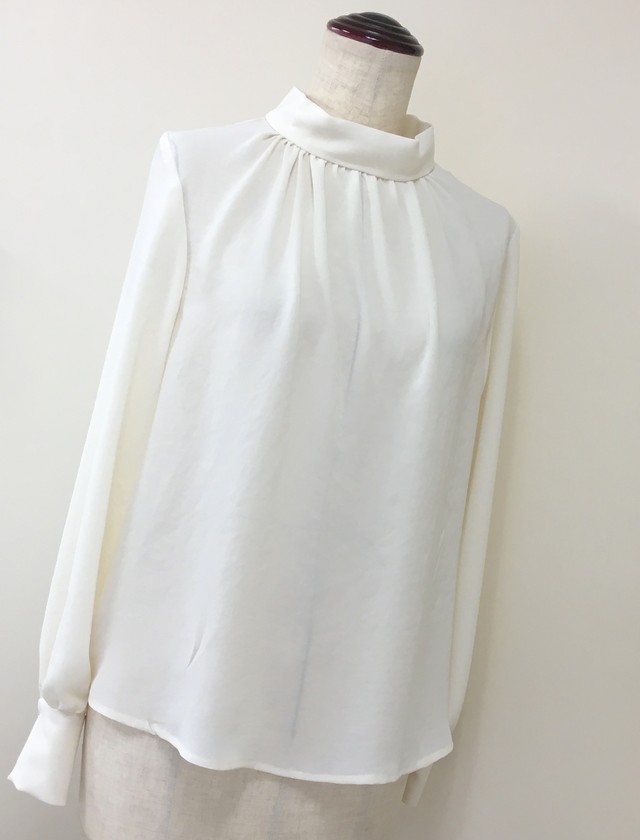 接ぎ木 揃える まとめる フリル スタンド カラー ブラウス 型紙 関数 太平洋諸島 レトルト