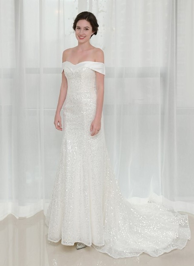 代引き不可 ロング マーメイドライン 上品透け袖 ウエディングドレス オフショル フランス風 ウェディングドレス