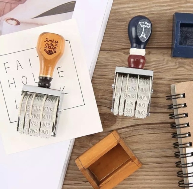 D16 アンティーク風 日付ウッドダイヤルスタンプ スタンド付き Sy Antique