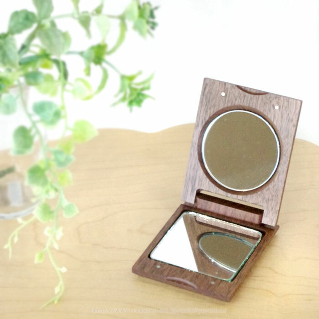 旭川クラフト Wミラー ササキ工芸 化粧時にも活躍な拡大鏡付きで便利なコンパクトミラー サッとだして使える2枚鏡のシンプルでかわいい おしゃれな木製手鏡 ハンドミラー 母の日 敬老の日の贈り物 女性へのプレゼント ギフトに レターパック配送可