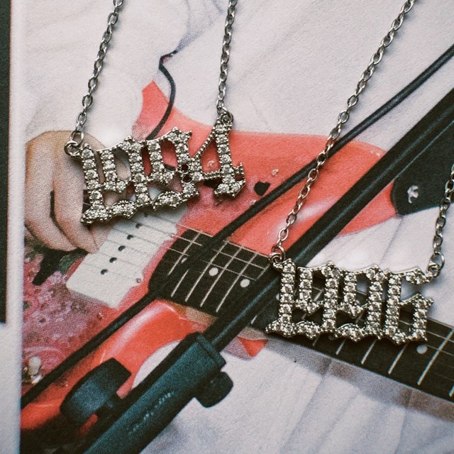 【Cat & Parfum】Kira Kira Custom Birth Year Necklace