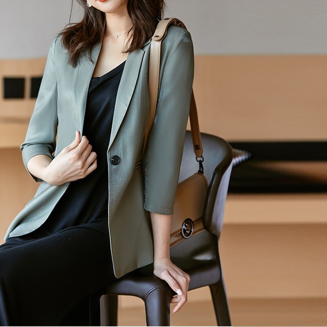 光沢感 エレガント 7分袖 ジャケット サテンジャケット アウター 羽織り 春夏 春コーデ お出かけ デート こなれ感 大人 ジャケット専門 ノンノン スクリー Nonnon Skry For Ladies Jackets Only