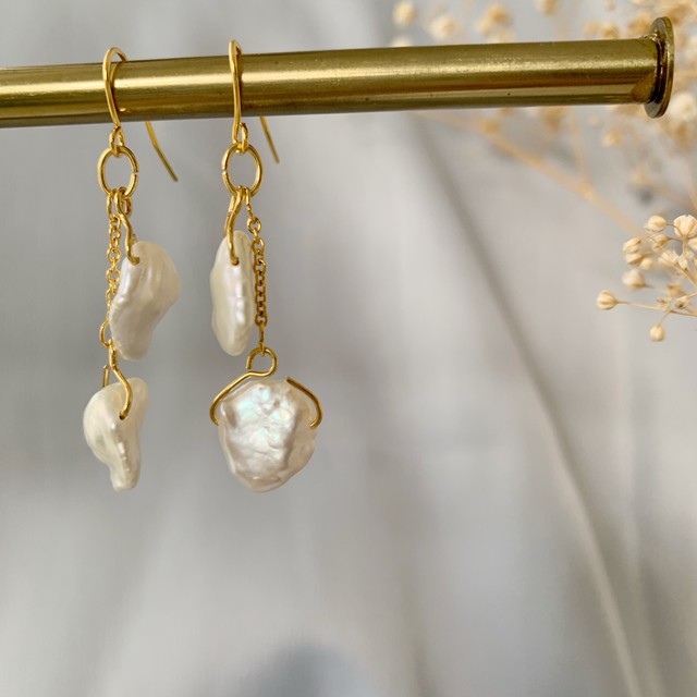 淡水パール 花びらケシ2連 サージカルステンレス ピアス Dream Big While Having A Sip