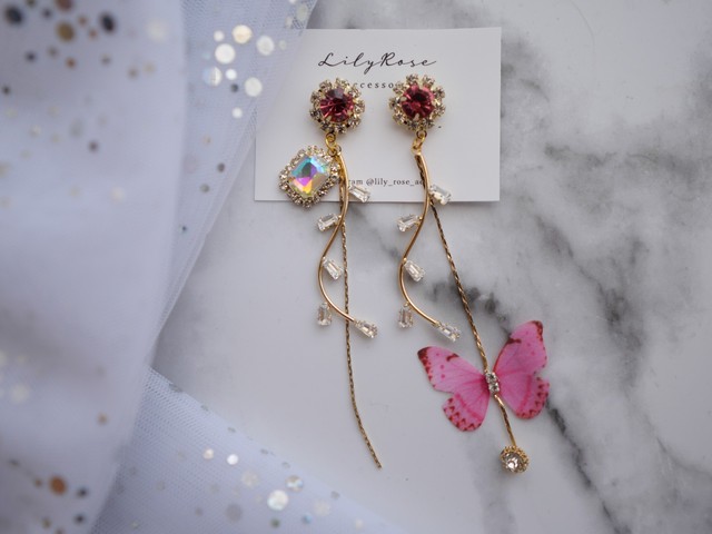 鬼滅の刃 ピアス 蝶モチーフ ロングピアス Butterfly Lilyrose