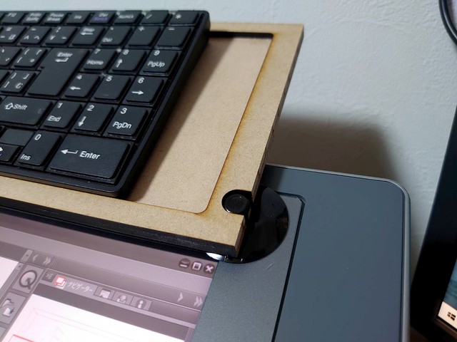 液晶ペンタブレット用 上置きキーボード台 Large Mt West Studio