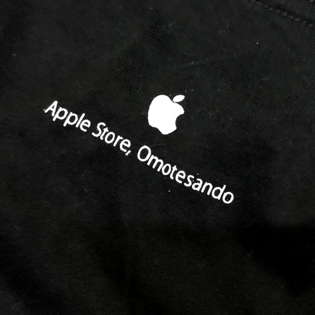 00s Apple Store Omotesando アップルストア 表参道店 オープン記念 半袖プリントtシャツ 黒 L Usa製 都町の古着屋 Charkha Bazaar チャルカバザール 00s Apple Store Omotesando アップルストア 表参道店 オープン記念 半袖プリントtシャツ 黒 L Usa製 都町の古着屋 Charkha Bazaar チャルカバザール