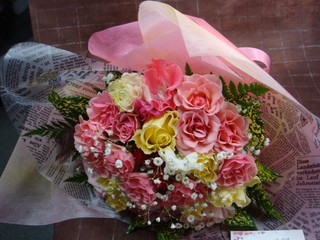 ピンクバラ花束 Hanakoubou