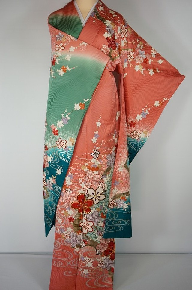 金駒刺繍 たたき染め 振袖 染め分け 梅 正絹 金彩 サーモンピンク 緑 007 Kimono Re 和 キモノリワ Online Store 着物 帯 アクセサリー リメイク