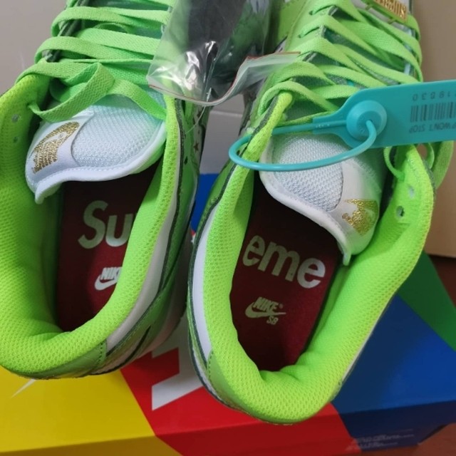 Nike Sb Dunk Low Green X Supreme 緑 ナイキ Love Fashion Shop
