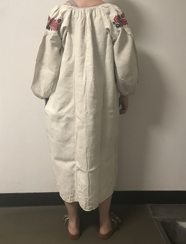 ウクライナ刺繍 1930年代 ヴィンテージ 民族衣装 ワンピース バラ Honey Lemon Pie Vintage By Pies Showroom