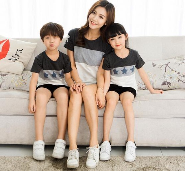 Mama 親子コーデ ペアルック Tシャツ スター 星柄 シンプル 可愛い お揃い 半袖 春夏 Bn54 1 Berceau Select Shop ベルソー セレクトショップ キッズ 親子ペアetc