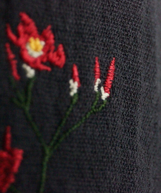 植物図鑑柄の刺繍コート チャコールグレー Muuc Everlasting Sprout 公式オンラインショップ