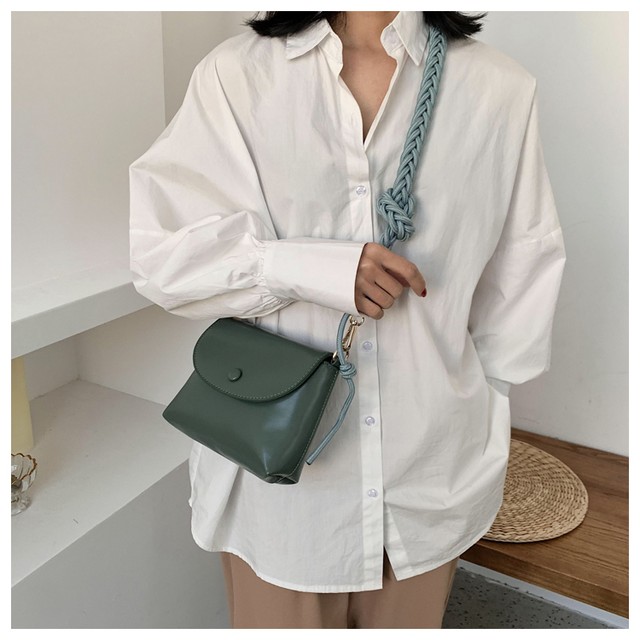 秋のおしゃれアイテム ショルダーバッグ ミニサイズ ミニバッグ カジュアル レトロ レディース シンプル デート 韓国 お出かけ ショッピング Ptnym3296 Shop Suba
