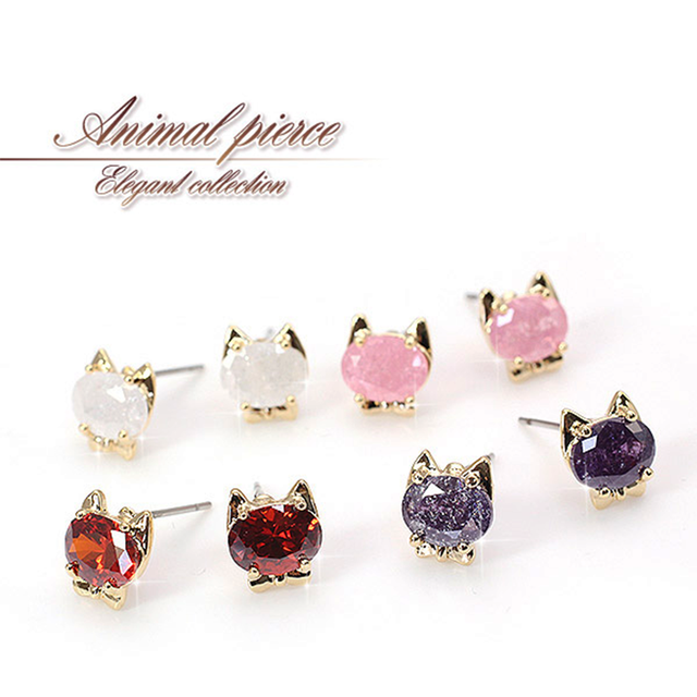 ☆数量限定再入荷☆★肌にやさしいチタンポスト★キュービックジルコニア・キラキラ猫ピアス