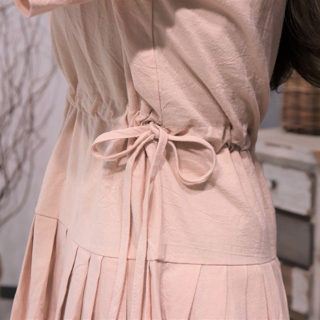 プリーツワンピース 3color パープル ホワイト ベージュ 紫 ロングワンピース ふわふわ 膝下 シンプル リボン カットソー ドレス Mahoroba