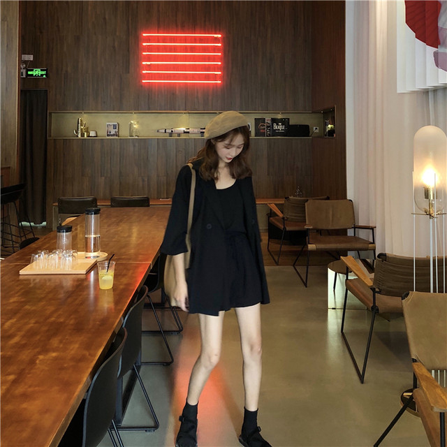 セットアップ レディース お得な３点セット 大人カジュアル ジャケット キャミソール ショートパンツ セットアップ カジュアル 綺麗め きれい エレガント 上品 シンプル 大人 落ち着いた おしゃれ 無地 長袖 春 Officewalaa オフィスワラア レディースファッション スタイル