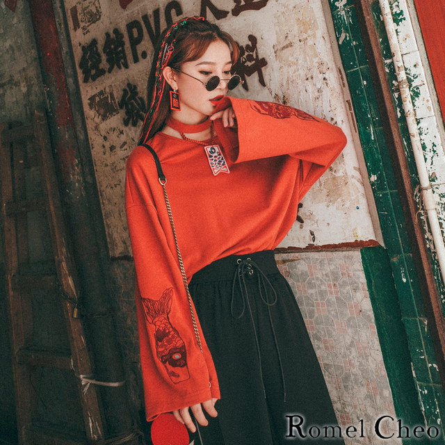 Romelcheo デザイン カットソー 長袖 Tシャツ ロンt 刺繍 こいのぼり 和柄 中華風 チャイナ風 香港風 オシャレ アジアン エスニック ファッション トレーナー スウェット トップス ロメルチェオ Romelcheo Romelcheo デザイン カットソー 長袖 Tシャツ ロンt 刺繍 こいのぼり 和柄 中華風 チャイナ風 香港風 オシャレ アジアン エスニック ファッション トレーナー スウェット トップス ロメルチェオ Romelcheo