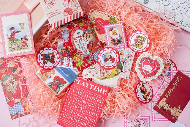 Q 275 海外 レトロアニマル フレークシール ステッカー Honey Bee ハニービー