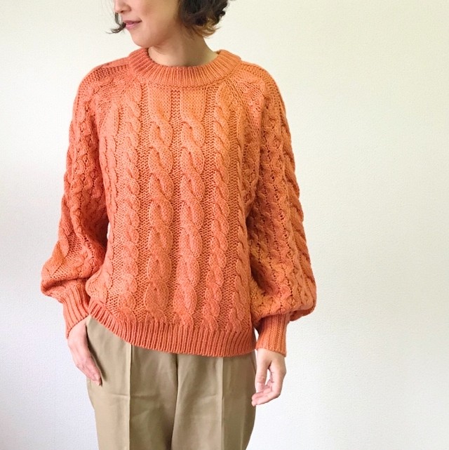 アラン模様のニット サーモンピンク Alltid アルティード