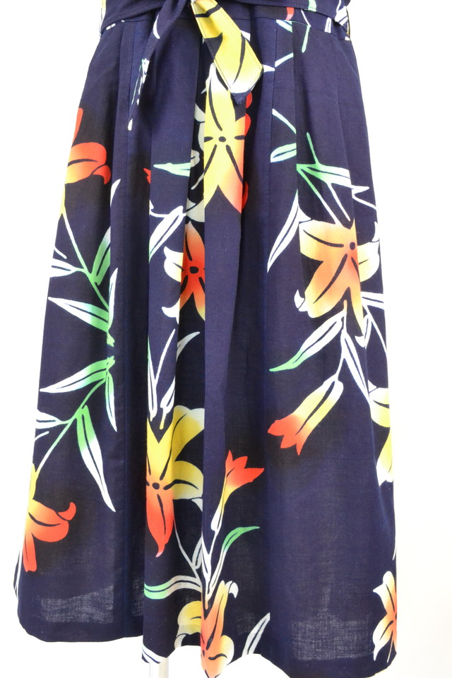 注染浴衣ワンピース 百合柄 裏地付き 着物リメイク 浴衣リメイク 国内送料無料 ２日以内発送 1904y04 椿屋 Kimono Dress