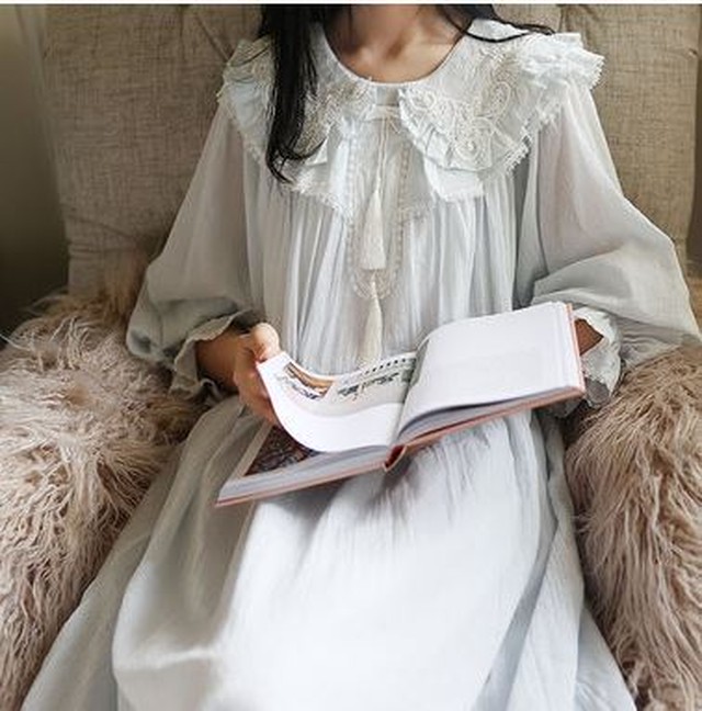 ロリータ ネグリジェ 2色 ナイトウェア ルームウェア ワンピース ワンピ ロング 刺しゅう ふんわり ゆったり リラックス ブルー ピンク レース 七分袖 パフスリーブ 姫袖 春秋 お泊り パジャマパーティ かわいい ラブリー ロリータファッション Loli3242 Luxury