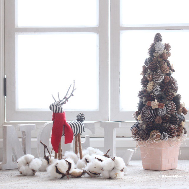 木の実たっぷりクリスマスツリー テラコッタ 一目惚れする花冠 リースブーケのお店 マーメイドローズ Mermaidrose