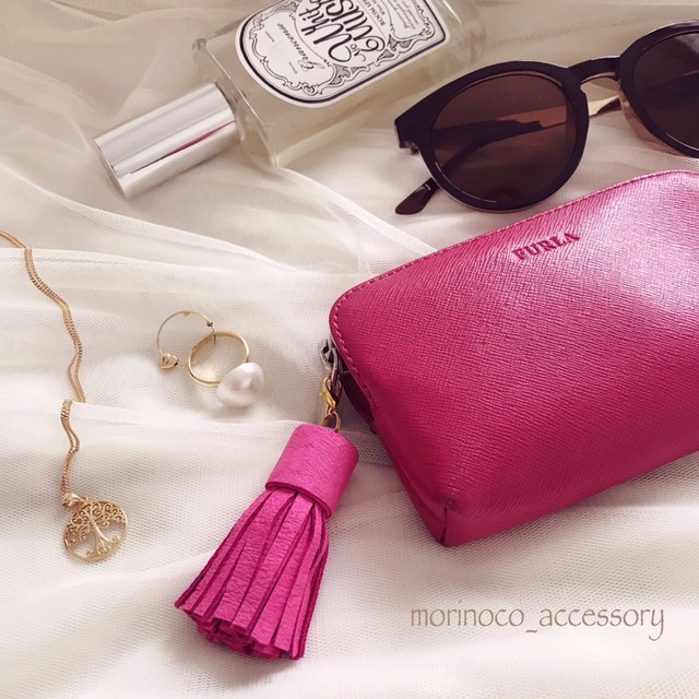 レザータッセルチャーム 5 8 華奢でシンプルなイニシャルリングやおしゃれなネイルチップ Morinoco