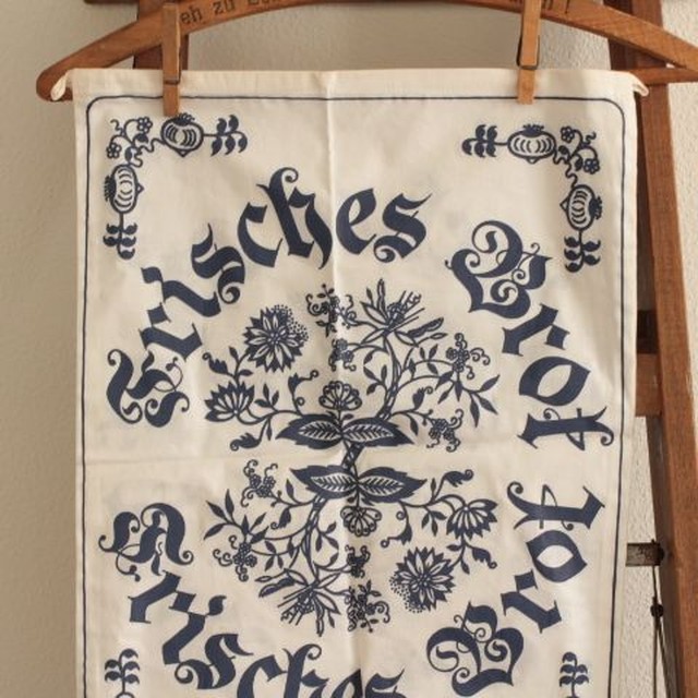 フラクトゥール文字のfrisches Brot 焼きたてパン 布の袋 Usagi