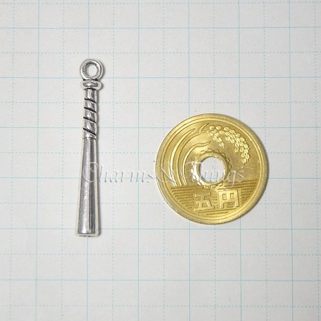 C T 野球のバットのチャーム 立体加工 10個入 アクセサリーパーツ Sc1211 ハンドメイド材料 ストラップ素材 Charms Things
