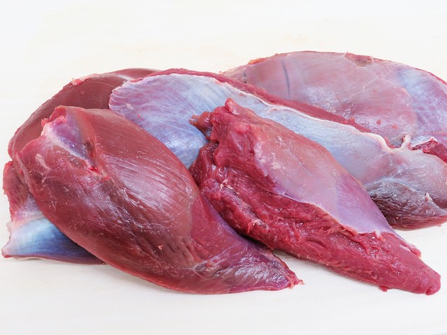 鹿肉 ミンチ用(前足カタ) 1Kg前後