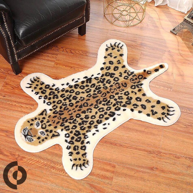 レオパードラグ ヒョウ柄カーペット Sサイズ 105 80 Leopard Rug 豹 アニマルラグ アニマル柄 総柄 インテリア 絨毯 カーペット 玄関マット 通販 お洒落 かわいい チベタンタイガーラグ チベット絨毯 古着屋amukurium Handmade Tibetan Tiger Rug